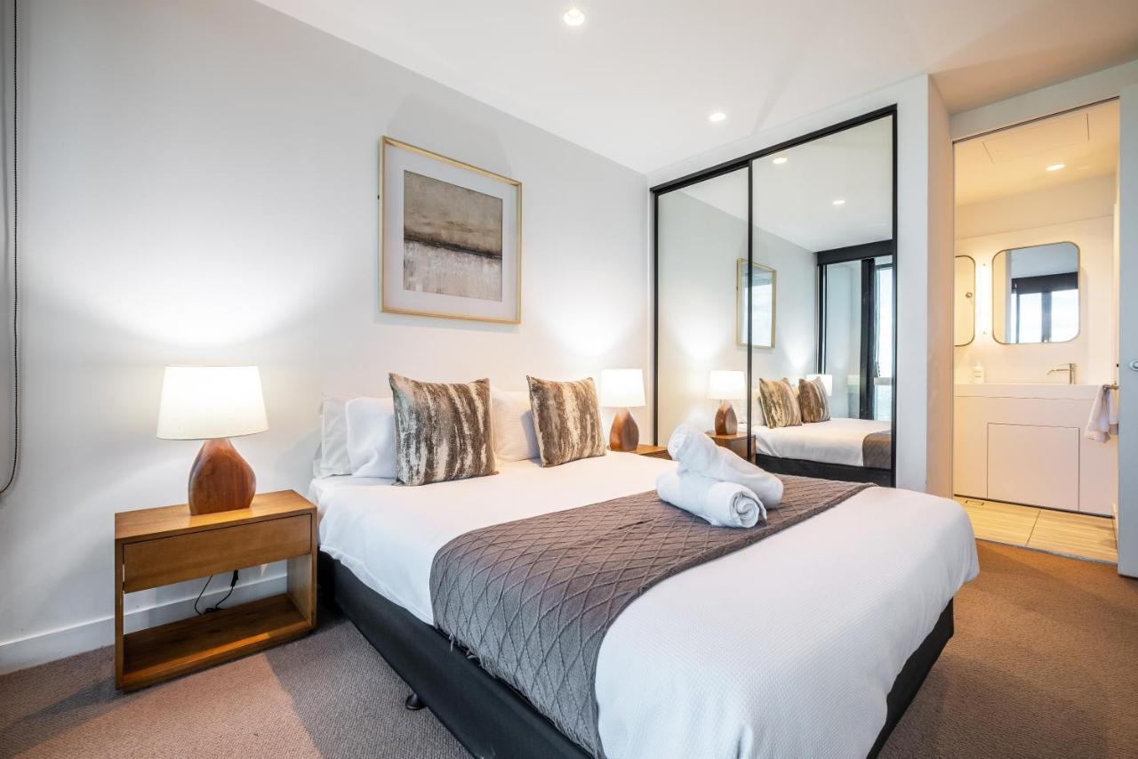 Mega Style Apartments Victoria One Melbourne Exterior foto