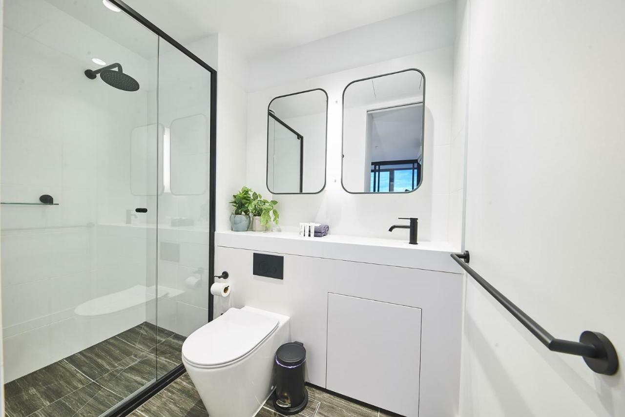 Mega Style Apartments Victoria One Melbourne Exterior foto